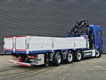TGX 35.580 8x4-4 / HIAB 54 t/m CRANE+ JIB